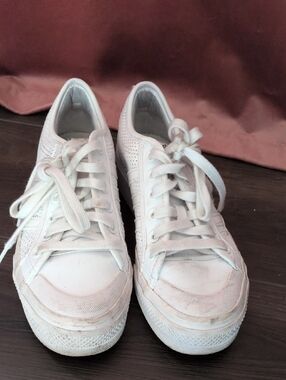 adidas Women's White Lace-Up Low Top Sneakers